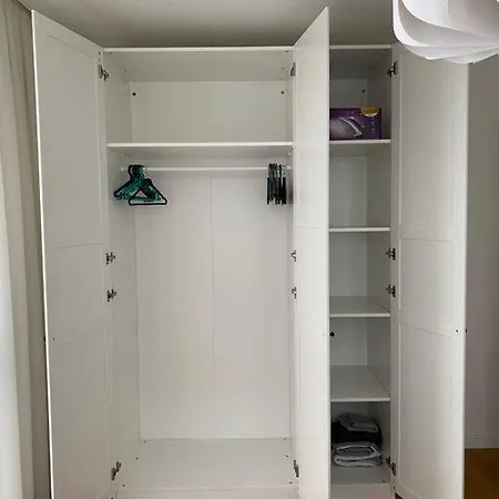 Apartment Scandinavian Newly Furnished 1 Bedroom *